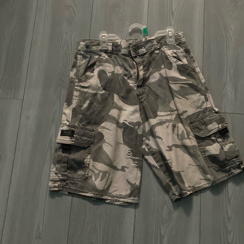 Un used wrangler shorts new size 12